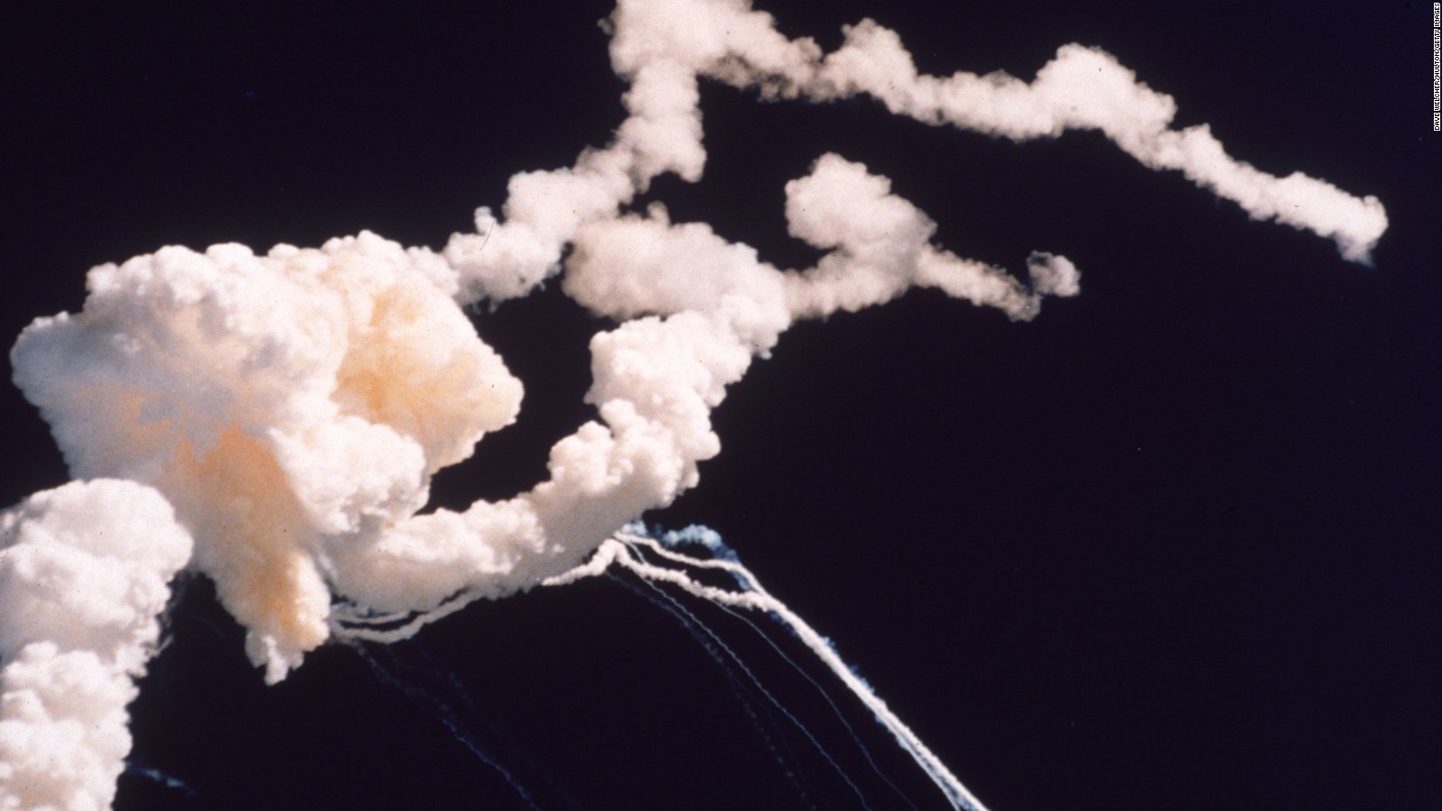 1986: Space Shuttle Challenger explosion - CNN Video