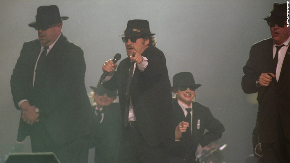 In 1997, Dan Aykroyd, John Goodman and Jim Belushi performed as the Blues Brothers. The men looked like they were having a blast, but it was one of the weakest halftime shows to date.