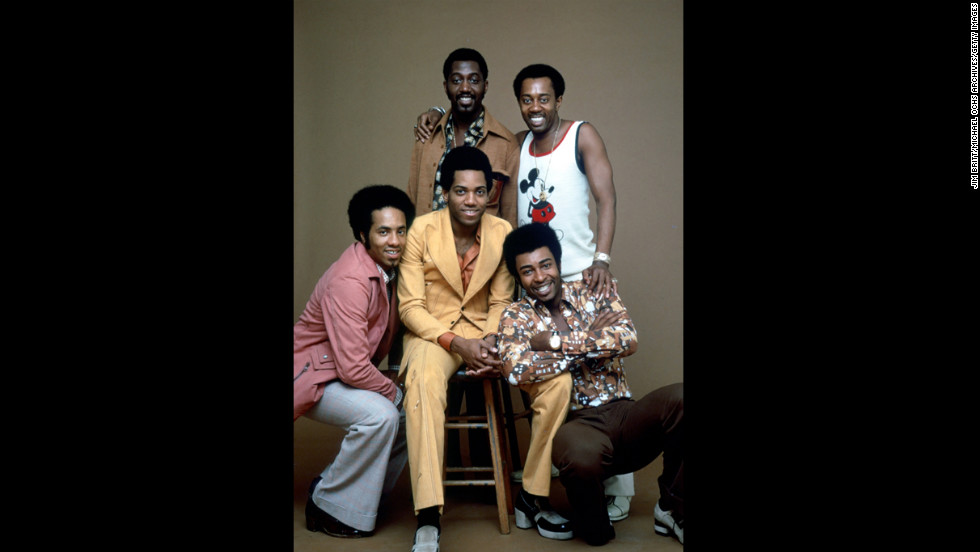 &lt;a href=&quot;http://us.cnn.com/2013/02/24/showbiz/damon-harris-obit/index.html?hpt=hp_t2&quot;&gt;Damon Harris&lt;/a&gt;, former member of the Motown group the Temptations, died at age 62 on February 18. Harris, center on the stool, poses for a portrait with fellow members of The Temptations circa 1974. 