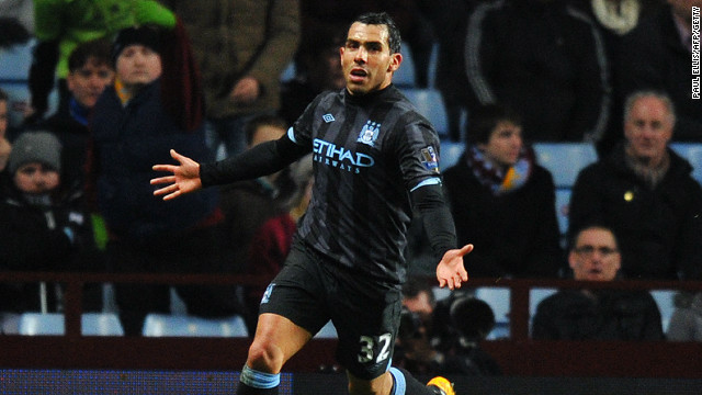 Carlos Tevez celebrates his winning goal in Manchester City&#39;s 1-0 win over Aston Villa in the EPL.
