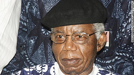 Chinua Achebe, literary icon and author of 'Things Fall Apart,' dies at 82