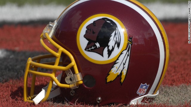 Magazine bans Redskins&#39; name