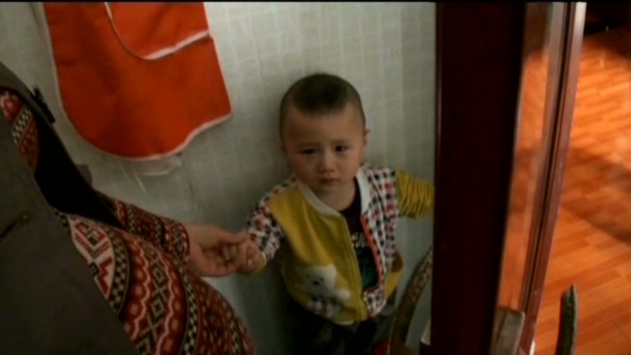 Little Boy S Fingers Stuck In Door Cnn Video