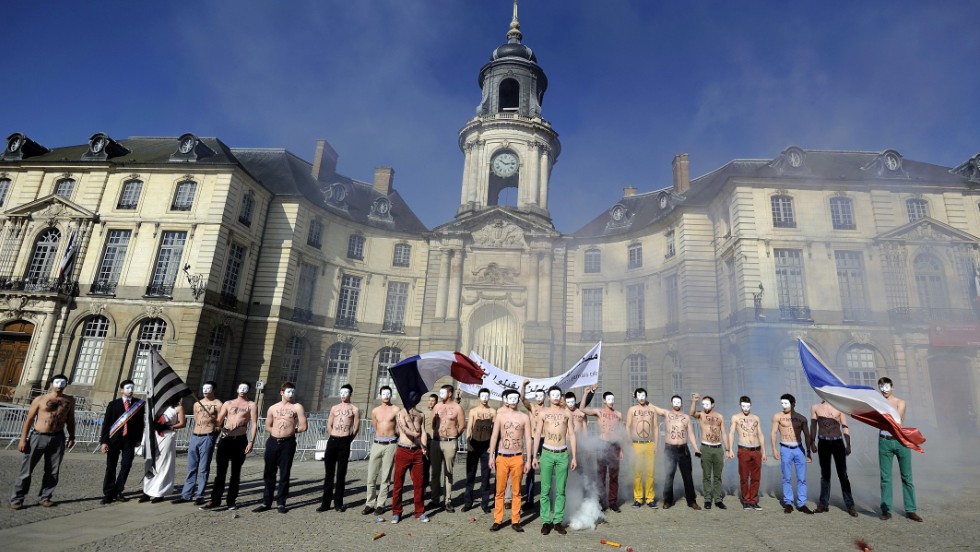 The group Hommen gathers in Rennes to protest the bill on Saturday.