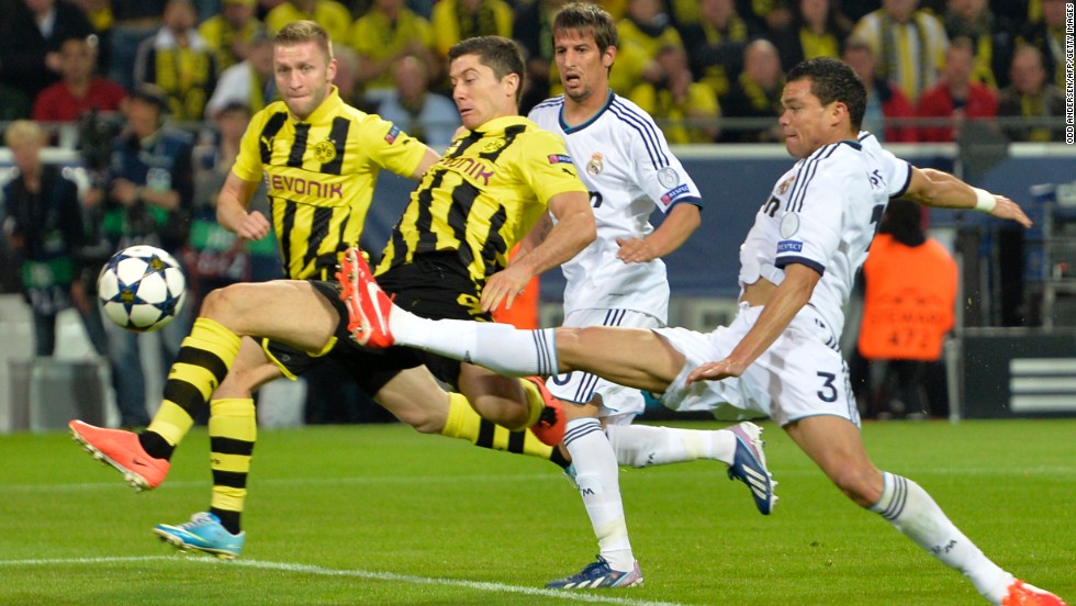 Dortmund made the perfect start when Robert Lewandowski fired home an eighth-minute opener from close range.
