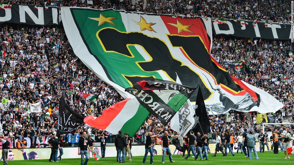 Juventus supporters celebrate after Sunday&#39;s 1-0 win over Palermo gave their team a 29th Italian Serie A title. 