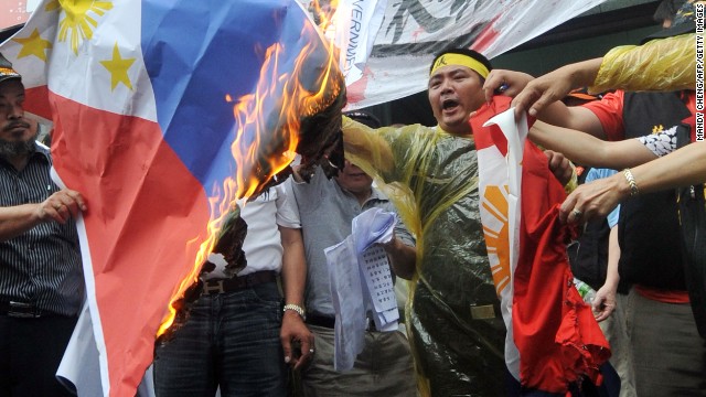 Taiwanese fishermen protest in Taipei on May 13, 2013 against the killing of a local fisherman by Philippine coastguards.