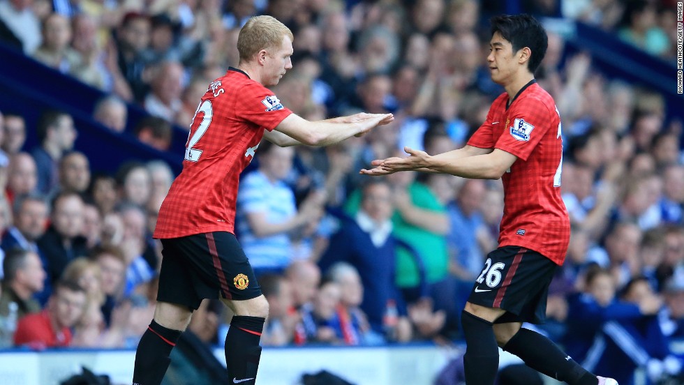 Paul Scholes enters the field for his 718th and final appearance for Manchester United in their 5-5 draw at WBA.
