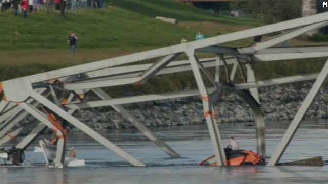 Bridge collapses in Washington state - CNN