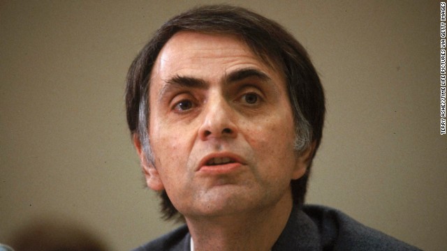 Astronomer Dr. Carl Sagan speaking before House Science and Technology Subcommittee on Natural Resources re Nuclear Winter.  (Photo by Terry Ashe//Time Life Pictures/Getty Images)