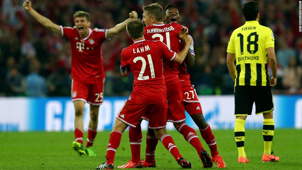 Bayern players celebrate after match play was completed.