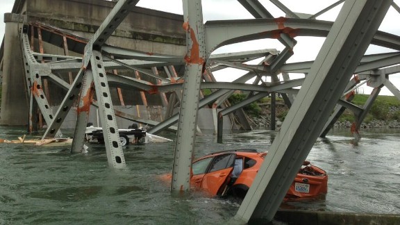 Truck hit caused Washington state bridge collapse, police say - CNN