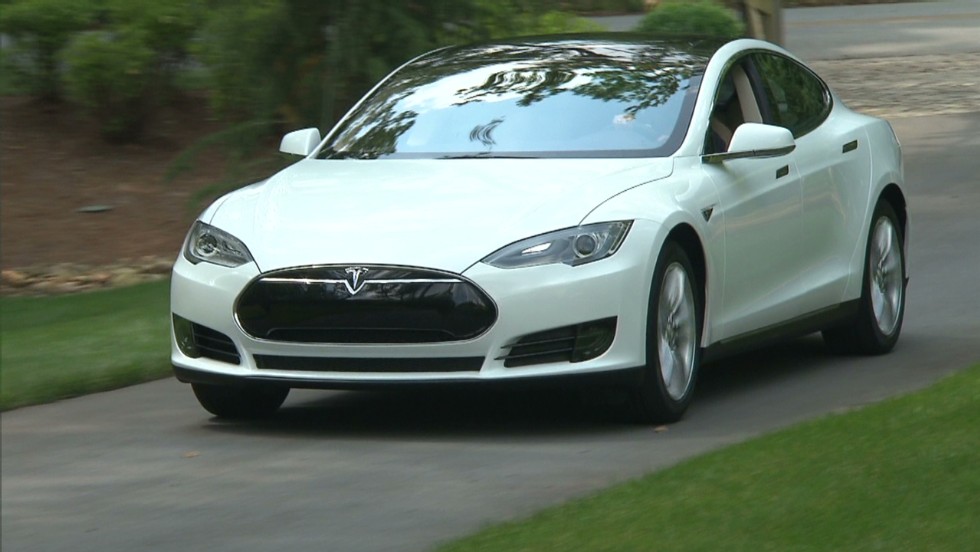 What Its Like To Drive A Tesla