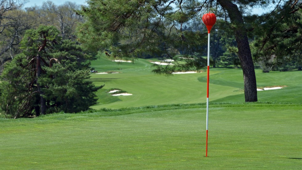 Players will take aim at the wicker basket targets rather than the conventional flags, making it harder to judge the wind direction.