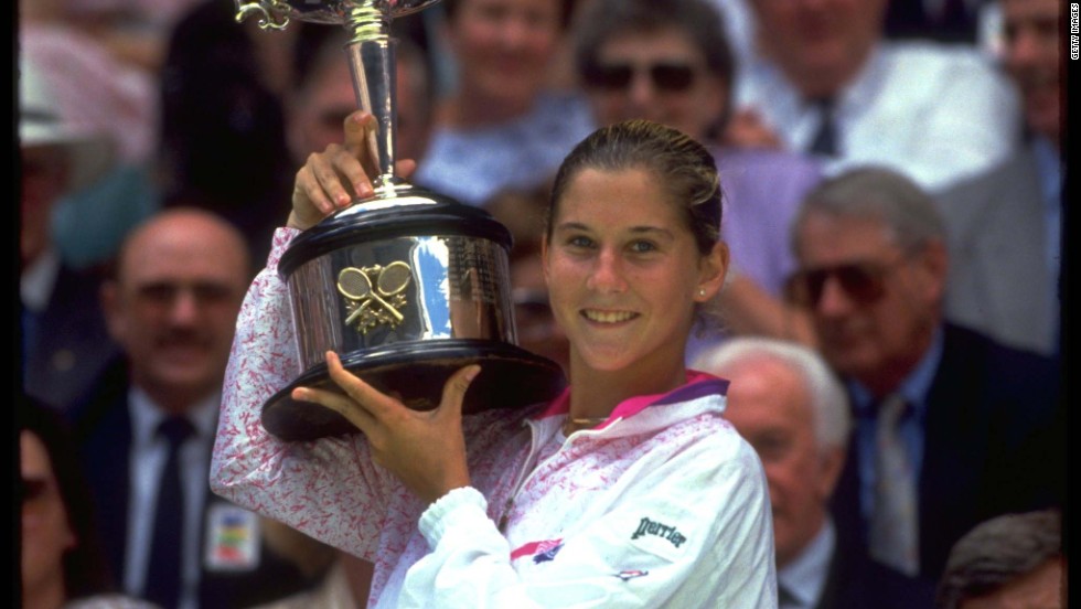 Seles followed up her victory in Paris with success at the first grand slam of 1991, beating Jana Novotna to win the Australian Open final in January before replacing Graf at the top of the world rankings in March. Seles then defended her Roland Garros crown before beating Martina Navratilova to clinch the U.S. Open.