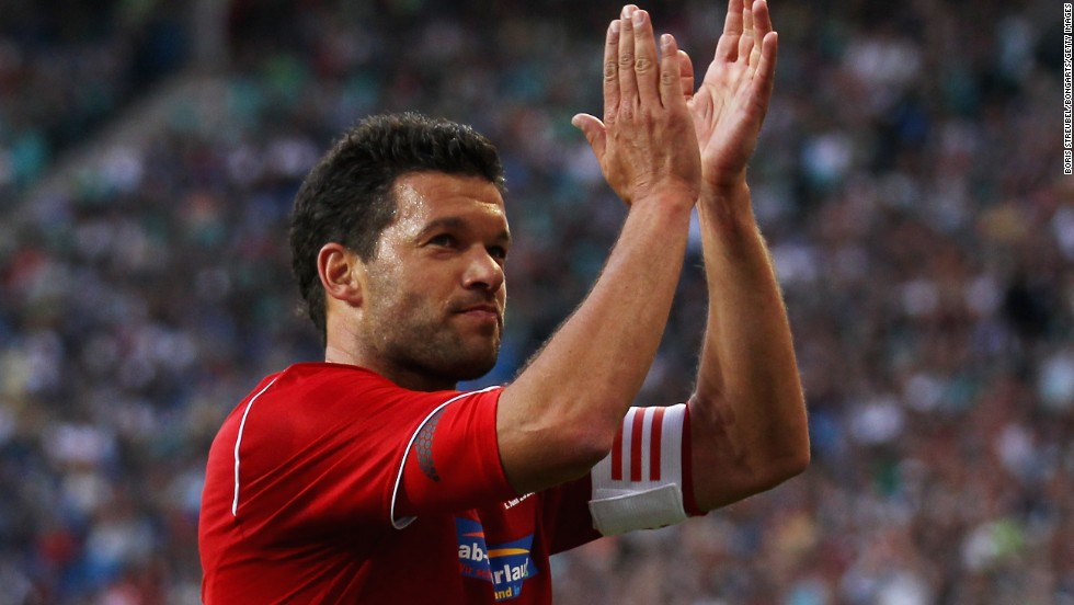 A capacity 44,000 crowd attended the game between a World XI and a Germany XI to salute Ballack&#39;s career which saw him play for Kaiserslautern, Bayer Leverkusen and Bayern Munich in Germany, and Chelsea in England.