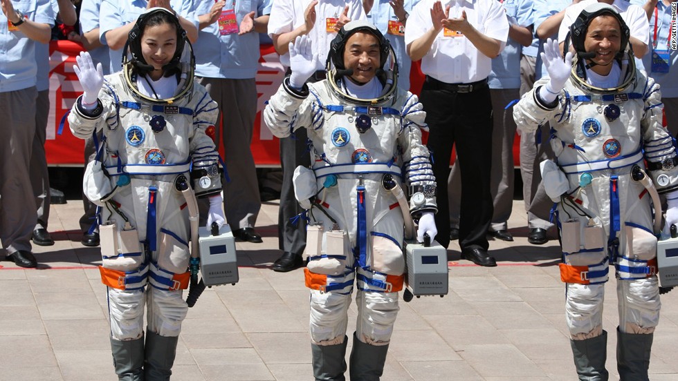 Yaping, Xiaoguang and Haisheng wave on June 11.