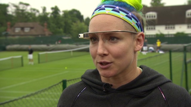 Tennis player uses Google Glass