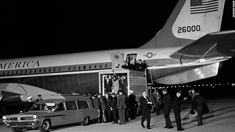 At Andrews Air Force Base outside Washington, the president&#39;s casket was offloaded onto an ambulance from SAM 26000, where it had been placed in the rear of the cabin. &quot;The crew didn&#39;t want President Kennedy&#39;s casket to travel in the cargo hold,&quot; said then-flight engineer Joe Chappell on &lt;a href=&quot;http://www.c-spanvideo.org/program/102647-1http://www.youtube.com/watch?v=_ZtWB-4s-R4&quot; target=&quot;_blank&quot;&gt;C-SPAN in 1998&lt;/a&gt;. &quot;So they made room for it in the passenger compartment.&quot; To create the extra space, Chappell said he helped remove two rows of seats and a separating wall.