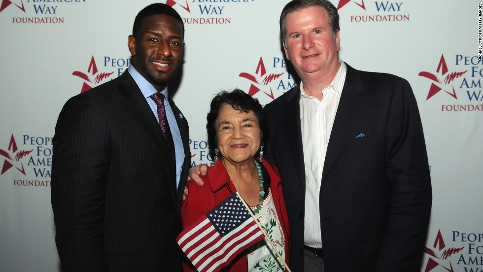 Huerta poses with Tallahassee City Commissioner Andrew Gillum and People for the American Way President Michael Keegan at the DNC on September 4, 2012, in Charlotte, North Carolina.