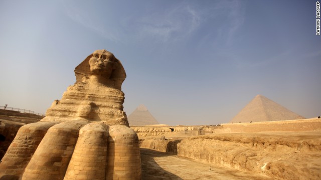 Il sito include la Grande Sfinge di Giza, costruita durante il regno del faraone Khafra.