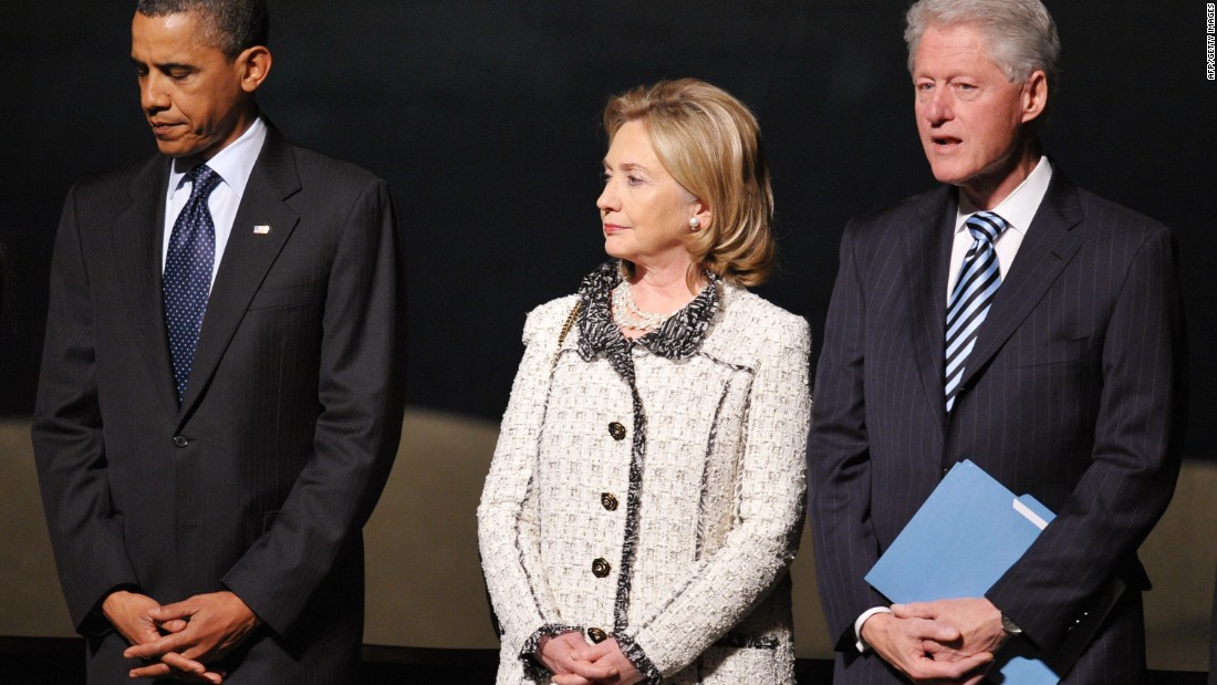 Obama Clinton Chat At Marthas Vineyard Party Cnnpolitics 