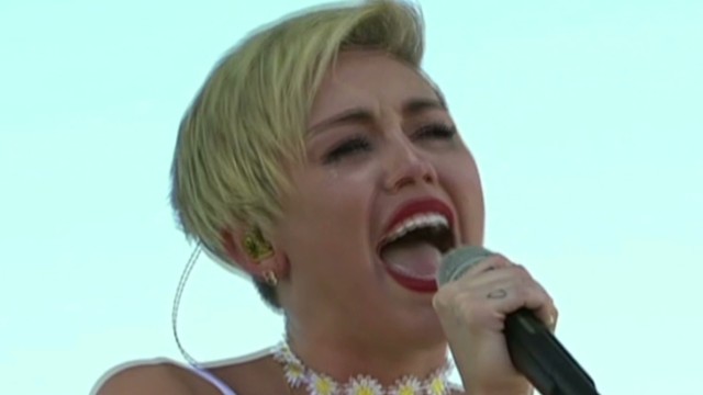 Miley Cyrus Emotional Performance Cnn Video 