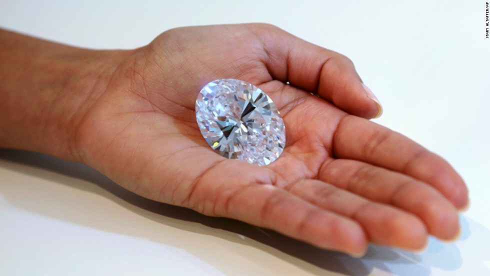 A 118-carat white diamond is on display at Sotheby&#39;s, a New York auction house. The oval stone was auctioned off in Hong Kong for a record $30.6 million.