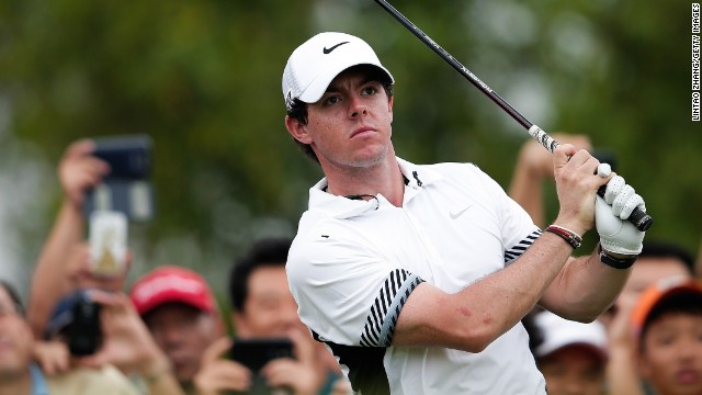 Rory McIlroy showed his best form with a flawless six-under 67 to beat Tiger Woods in China. 