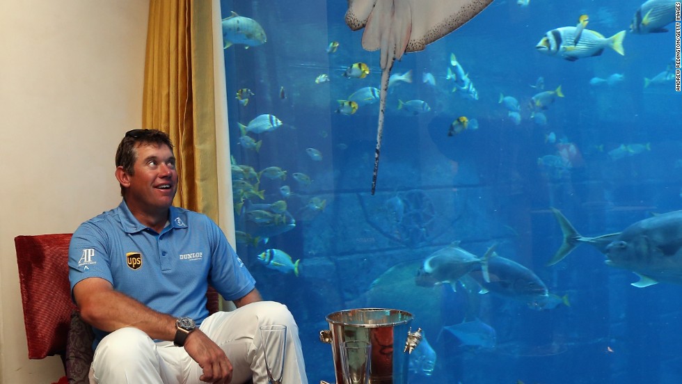 England&#39;s Lee Westwood won the contest, sending a seven iron four feet from the target 235 yards away. His prize was a five night stay at one of the hotel&#39;s underwater suites, complete with his own aquarium full of 65,000 fishy inhabitants.