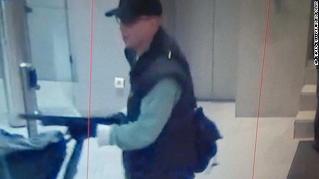 Suspected Paris gunman captured