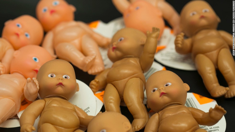 200,000 Chinese toy dolls deemed 
