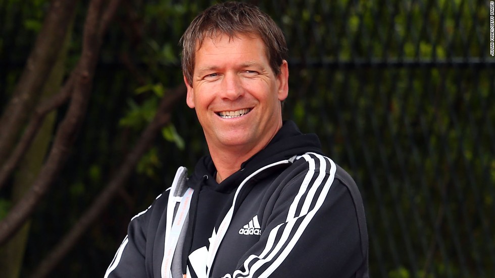 Sven Groeneveld is Maria Sharapova&#39;s new coach. Groeneveld has a wealth of experience and worked in the past with Ana Ivanovic, Andy Murray and Caroline Wozniacki. 