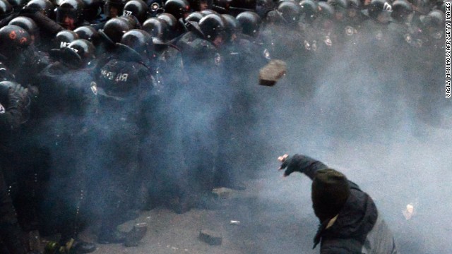 Pro Eu Protesters In Kiev Call For Governments Ouster Cnn