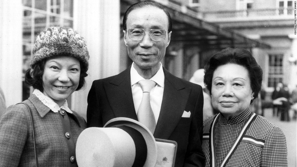 &lt;a href=&quot;http://www.cnn.com/2014/01/07/world/asia/run-run-shaw-dies/index.html&quot;&gt;Sir Run Run Shaw&lt;/a&gt;, the media tycoon who helped bring Chinese martial arts films to an international audience, died at his home in Hong Kong on January 7 at age 106, the television station he founded said.