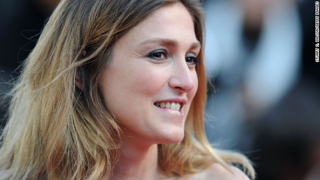 Photographs in Closer magazine violated Julie Gayet&#39;s right to privacy.