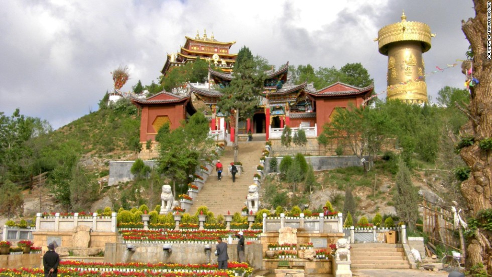 This 2012 photo from travel agency TravelBirds  shows Dukezong in all its original glory. The town is home to ancient Buddhist temples and a giant golden prayer wheel.