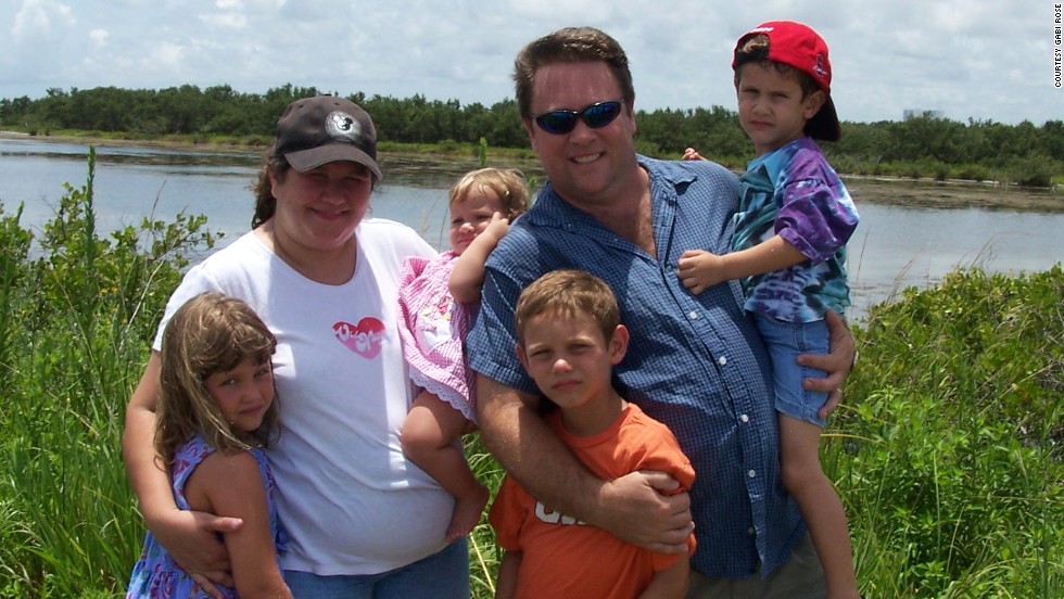 The whole family, from left: Rachel, Gabi, Sarah, David, Josh, in front, and Noah. In 2005, Gabi Rose faced a turning point; she decided to change her habits after suffering a near-fatal asthma attack.