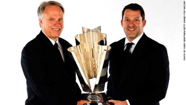 Gene Haas (left) has tasted success in NASCAR with team co-owner Tony Stewart (right) and could now turn to F1.