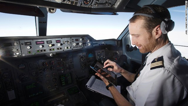 Pilot errors are common, says one air traffic controller, but rarely dangerous or even noticed. 