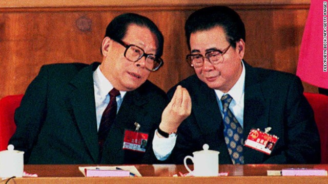 [File photo] Former President of China Jiang Zemin (left) and former PM Li Peng in Beijing on 17 March (year unknown).