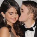 BIEBER GOMEZ DATE 2011