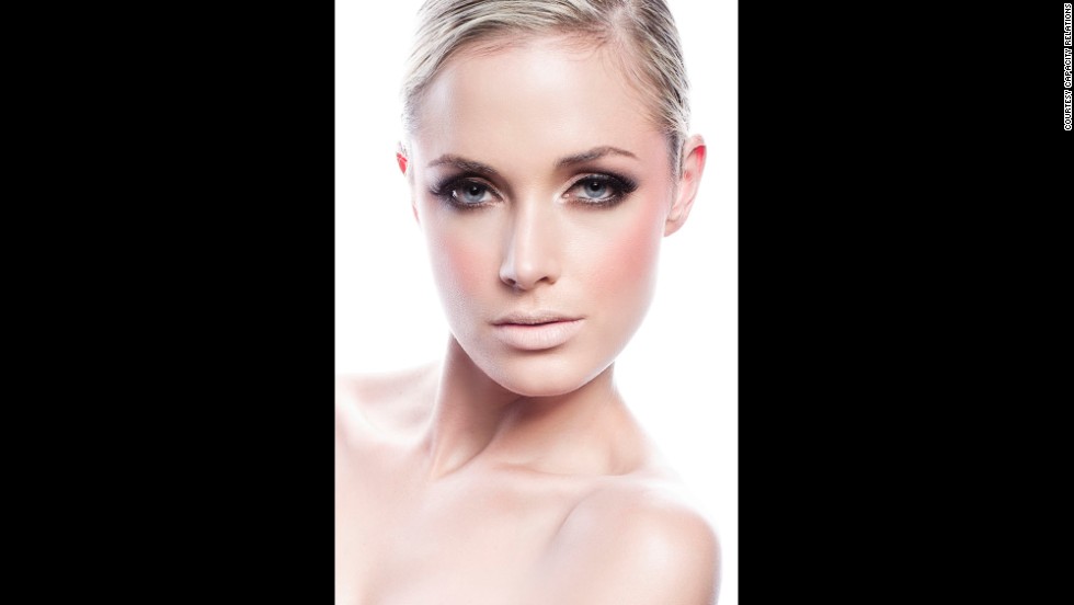 Steenkamp served as a presenter for FashionTV in South Africa. She was also an FHM cover girl and the face of cosmetics company Avon.