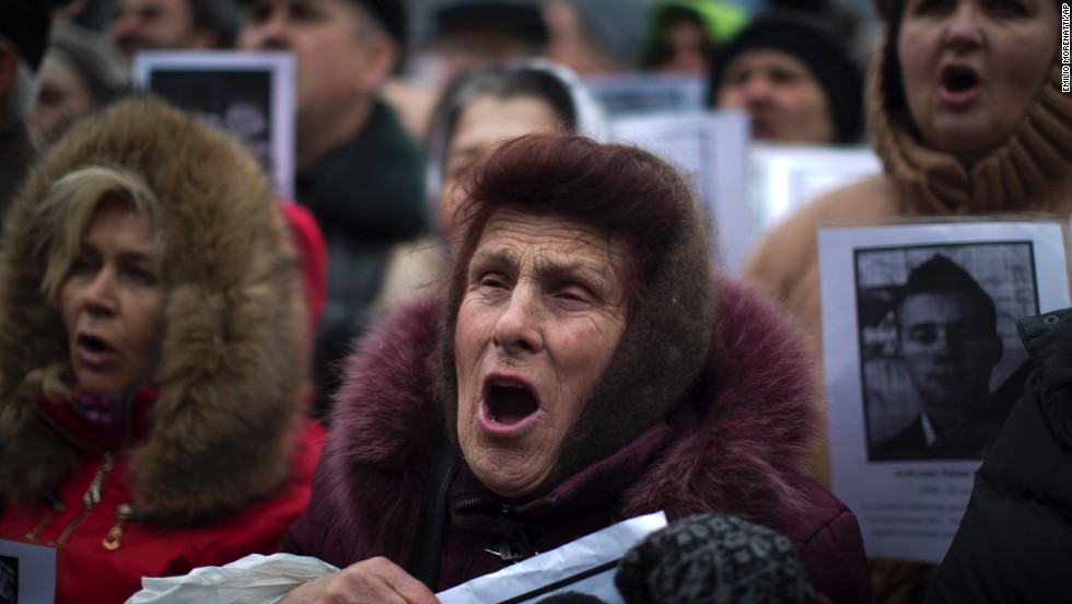 Demonstrators shout during a rally in Kiev&#39;s Independence Square on March 2.