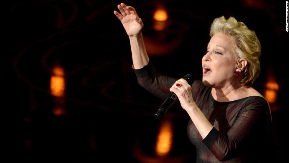 Bette Midler sings &quot;Wind Beneath My Wings&quot; during the &quot;In Memoriam&quot; segment.