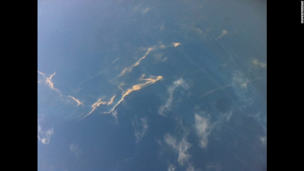 A Vietnamese air force plane found traces of oil that authorities had suspected to be from the missing Malaysia Airlines plane, the Vietnamese government online newspaper reported on March 8, 2014. However, a sample from the slick showed it was bunker oil, typically used to power large cargo ships, Malaysia&#39;s state news agency, Bernama, reported on March 10, 2014.