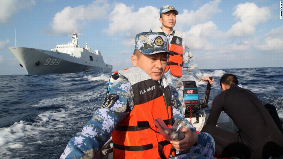 Members of the Chinese navy continue search operations on March 13, 2014. After starting in the sea between Malaysia and Vietnam, the plane&#39;s last confirmed location, search efforts expanded west into the Indian Ocean.