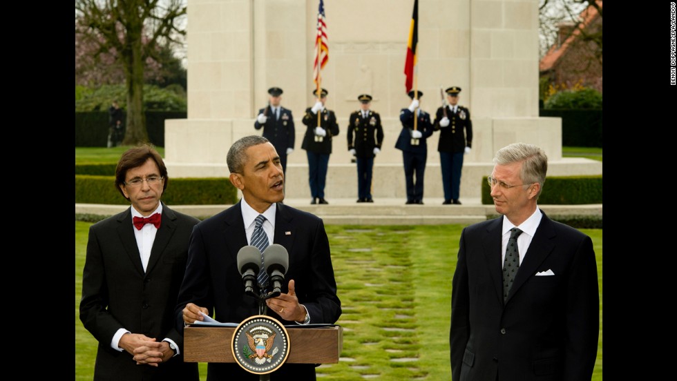 Obama is flanked by Belgium&#39;s King Philippe, right, and Belgian Prime Minister Elio Di Rupo as he delivers an address in Waregem, Belgium, on Wednesday, March 26.