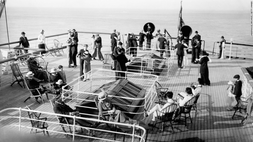 Wealthy passengers aboard a ship near San Francisco, circa 1910s. In this era, the top earners accounted for roughly 18% of the national income.     