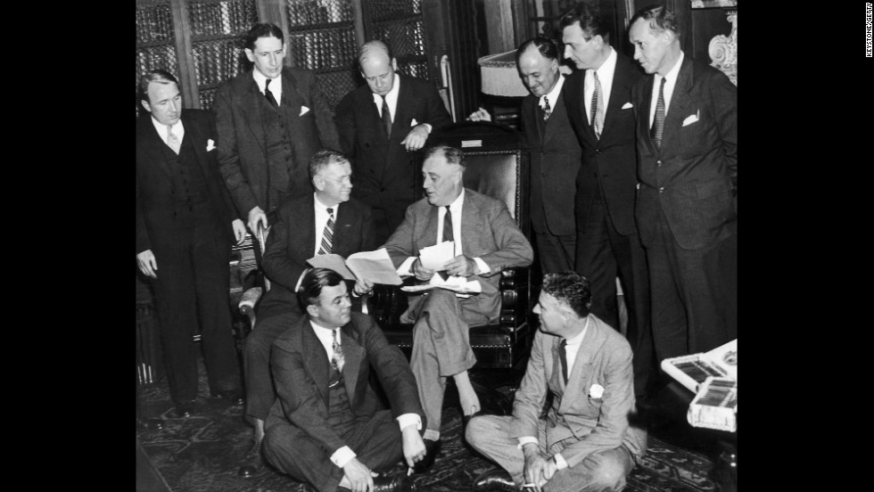 On September 12, 1935, Franklin D. Roosevelt and his staff met to find a solution to the economic crisis. FDR&#39;s New Deal policies tightened regulation of Wall Street, strengthened unions and set the top marginal tax rate for the rich at 90%.  
